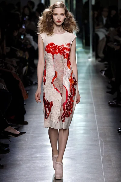 Look 9